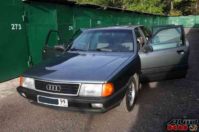 Audi 100, 1990 
