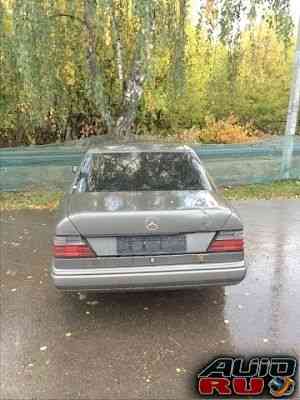 Мерседес-Бенс W124, 1992