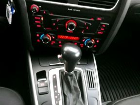 Audi A4, 2011 фото-1