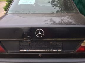 Mercedes-Benz E-класс, 1987