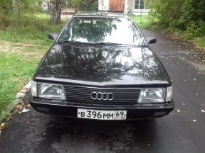 Audi 100, 1988 фото-1