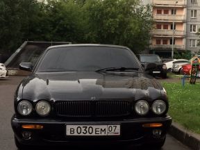 Jaguar XJ, 1998