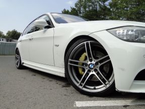 BMW 3 , 2011