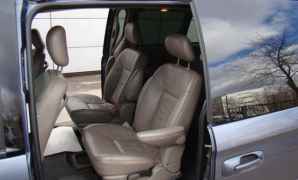 Chrysler Town & Country, 2002
