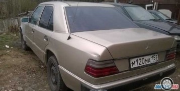 Мерседес-Бенц W124, 1990 года