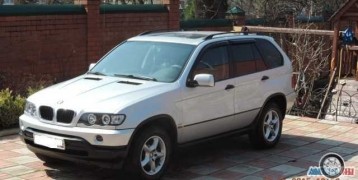 БМВ X5, 2001 года